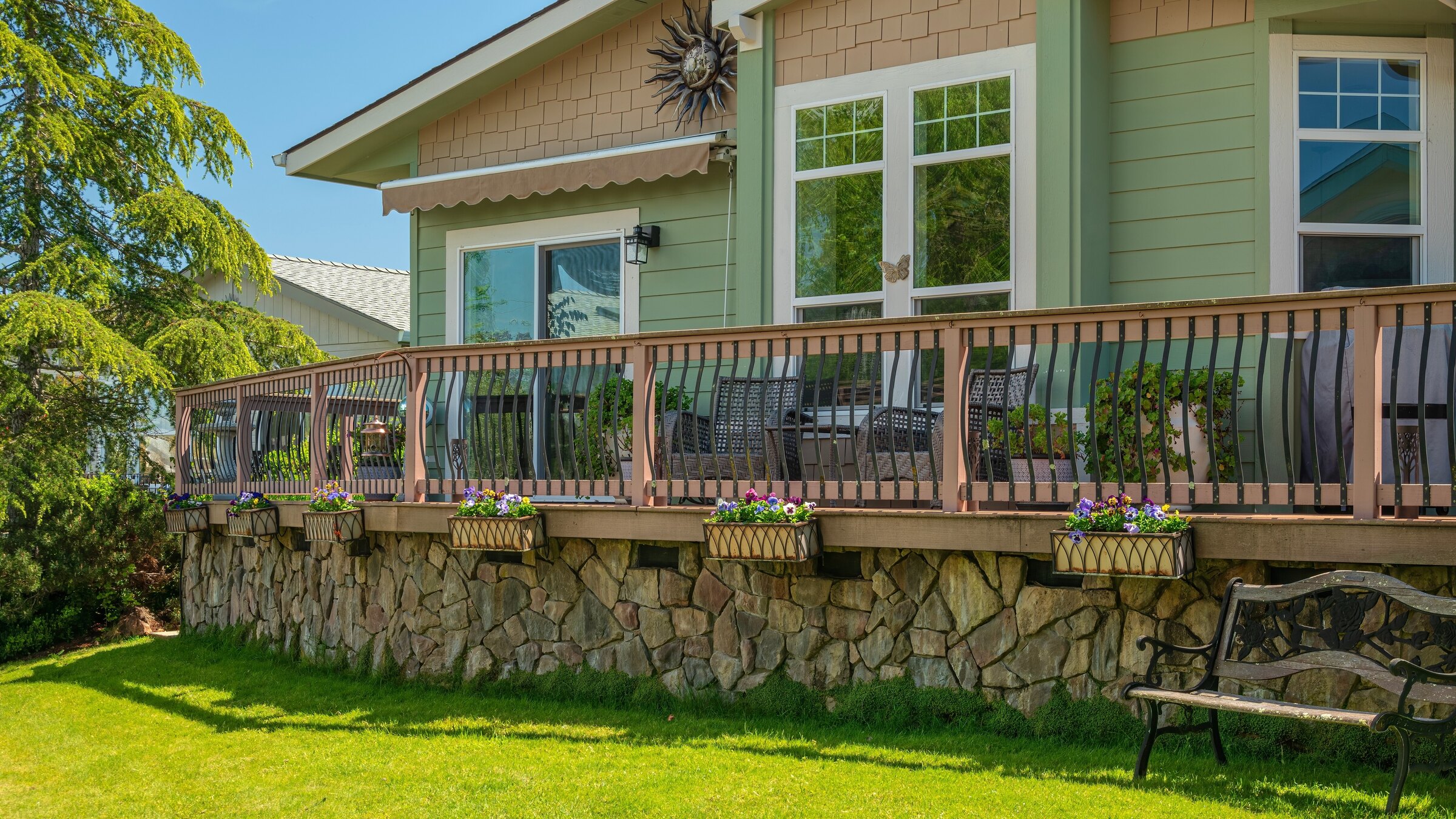 Texacraft senior living outdoor furniture